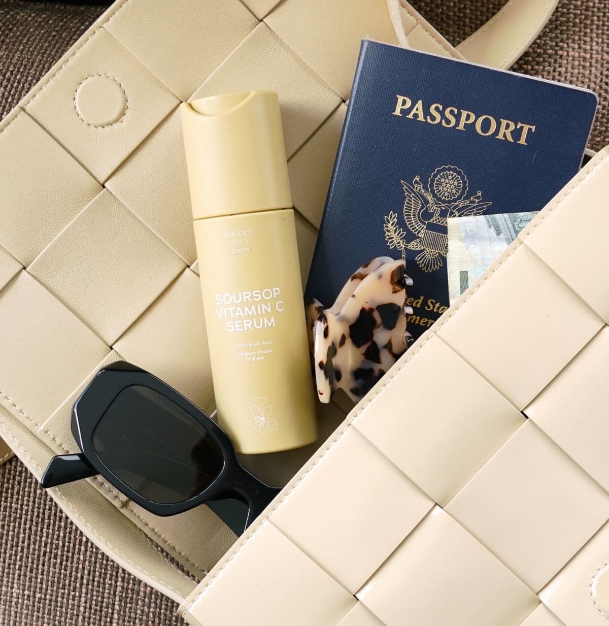 Busy woman skincare routine: Zašto je aktivnim ženama teže da neguju kožu i kakva rutina im je potrebna?